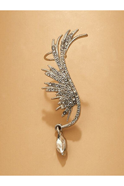 Take Two By Styli أقراط فضية مزينة بأجنحة