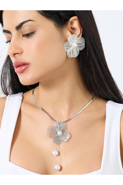 Styli طقم من قطعتين من قلادة سلسلة مسطحة وأقراط على شكل زهرة