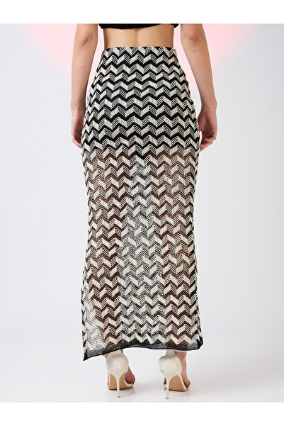 Globus By Styli Black and White Chevron Pattern Crochet Maxi Skirt