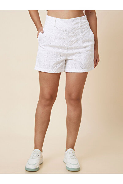 Globus By Styli White High Rise Shorts