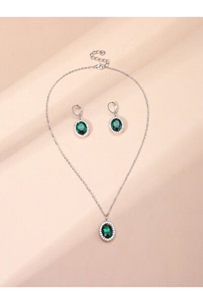 Take Two By Styli مجموعة مجوهرات مكونة من أقراط متدلية وقلادة مزينة بأحجار ال...