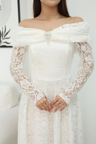 lodmela Βραδινό φόρεμα με δαντέλα Magic of Love 6055-Λευκό