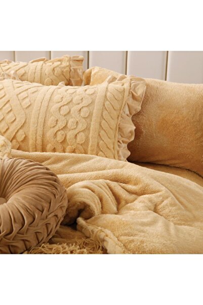 Alhabib bedding Lina Winter Queen Beige Luxury Faux Fur Bedspread Set, 6 Pieces