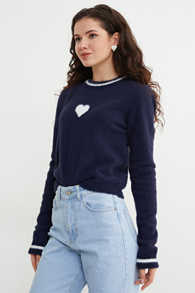 Fulla Moda Heart Patterned Crew Neck Bearded Sweater