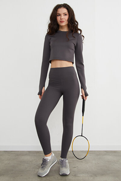 Fulla Moda Basic Crew Neck Finger-Loop Crop Blouse