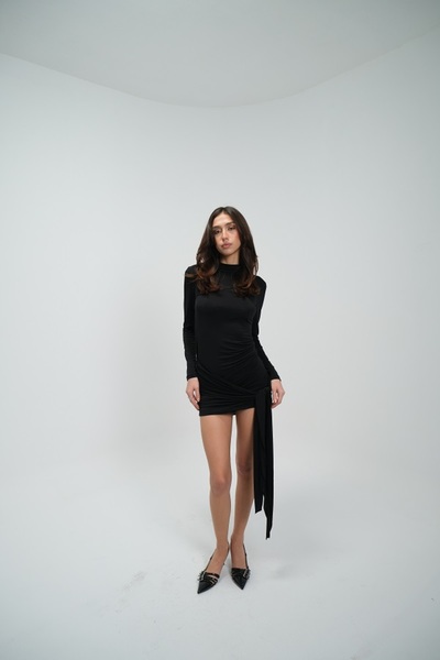 muqqe Uzun Kollu Yandan Bağlama Detaylı Kısa Elbise