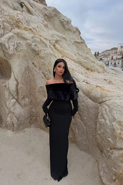 MOZENA Yakası Kürklü Arkası Yırtmaçlı Uzun Elbise