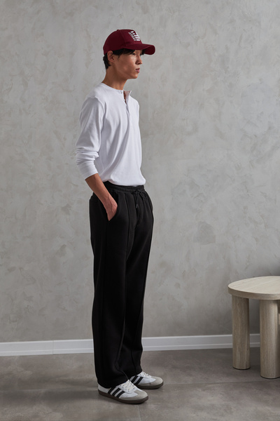 HYMAN Men's Baggy Sweatpants with Front Stitching Detail