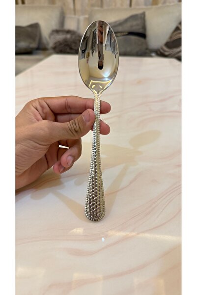 Palaces Silver dinnerware sets (spoons, forks, and knives)