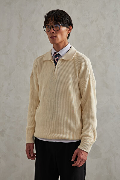 HYMAN Men's Oversized Sweater with Zipper at the Neck