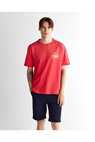Gant Erkek Kırmızı Relaxed Fit Bisiklet Yaka Logolu T-Shirt