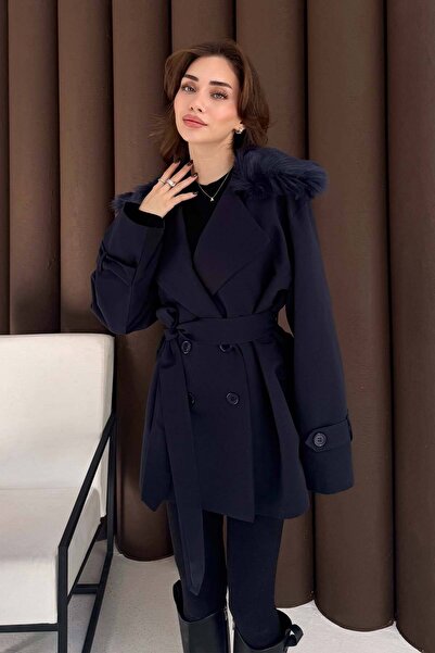 Melike Tatar Короткий тренч з хутром 32-3723