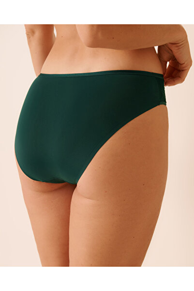 La Vie en Rose Microfiber and Lace Sleek Back Bikini Panty