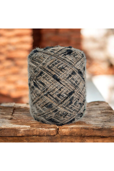 Kırlangıç خيط حياكة يدوي بتصميم مزيج كيد موهر وبونبون 180 جرام