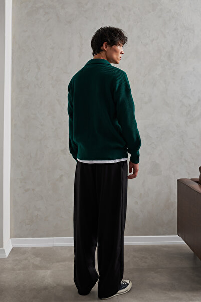 HYMAN Men's Buttoned Collar Oversized Sweater