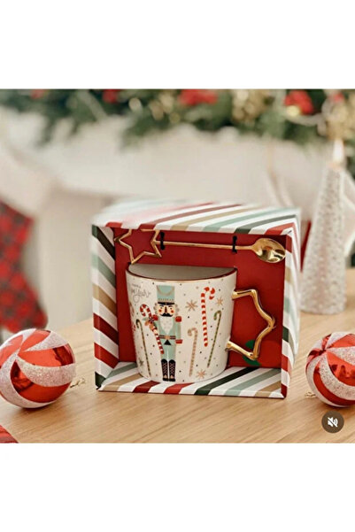 Tohana Lead Soldier Star Porcelain Mug with Spoon Star Solider 350 ml