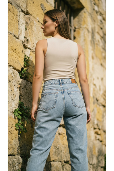 Viola Yüksek Bel Regular Jean Yırtık Detaylı