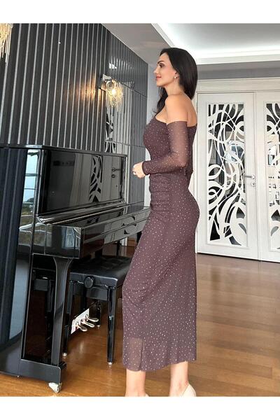 Atelier Derin Rochie maro din tul cu strasuri, decoltata la umar