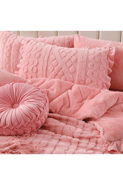 Alhabib bedding Lina Winter Queen Luxury Pink Faux Fur Bedspread Set, 6 Pieces