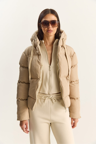 Bianco Lucci Women's Hooded Puffer Coat