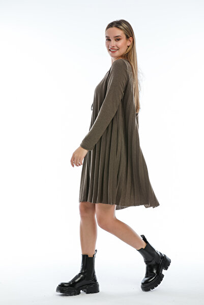 della moor Brown Italian Collared Wool Knit Dress