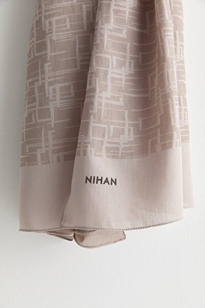 Nihan Geometrik Desen Jakar Şal Açık Gri