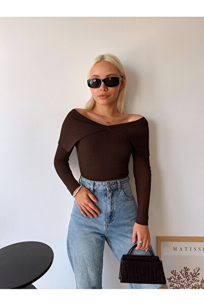 LACHT Γυναικεία μπλούζα με γιακά Madonna καφέ πλεκτό