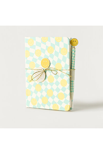 Lifestyle مجلة مطبوعة بابتسامة مع قلم