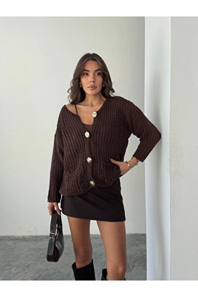 mydukkan.co Gold buttoned knitted cardigan