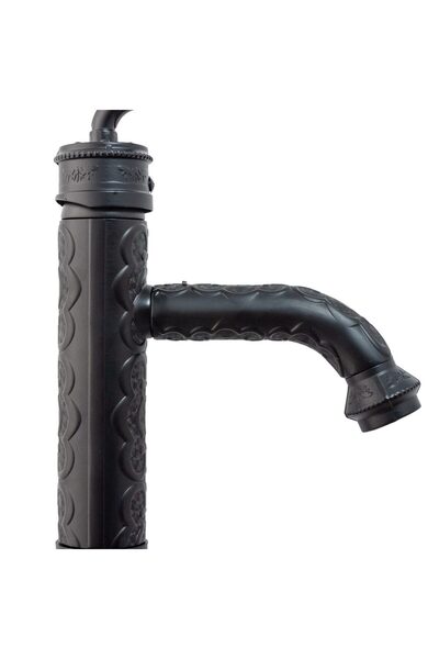 Trendy's TRENDY'S washbasin mixer, with embroidery