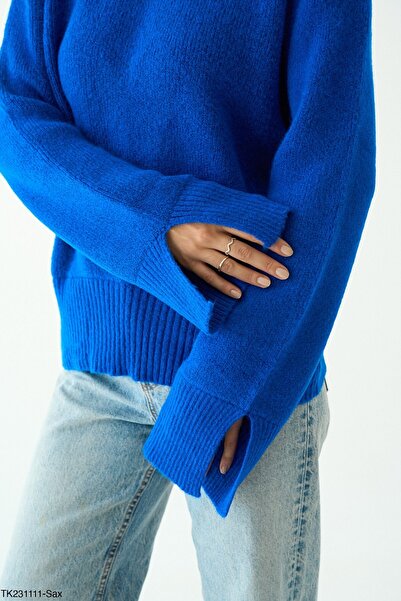 cemo Oversized Knitwear Sweater with Slit Cuffs
