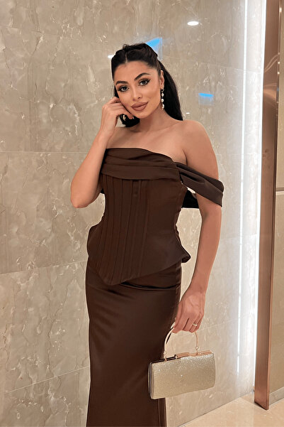 giyimmasalı Βραδινό φόρεμα από σατέν ύφασμα με λεπτομέρεια μπαλέν - ΚΑΦΕ