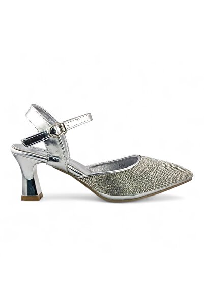 Sunrise حذاء بكعب وحزام للكاحل مزين باللؤلؤ