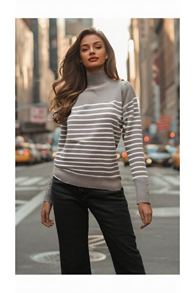 OEM Beige sweater with white stripes, size M/L, turtleneck, cuffs with buttons