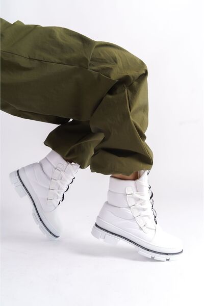 Redoxy Women's Parachute Fabric Non-Slip Sole Text Printed Lace-Up Snow Boots