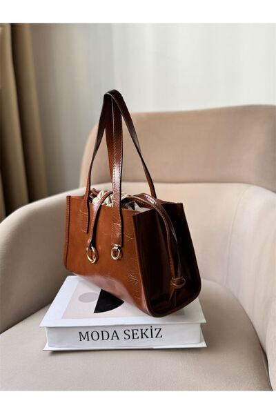 Moda Sekiz Women's Patent Leather Drawstring Shoulder Bag