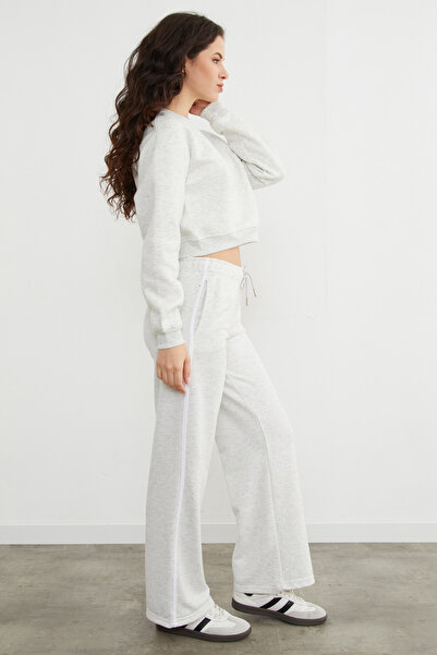 Fulla Moda 3 Thread Crop Sweatshirt with Heart Accessories