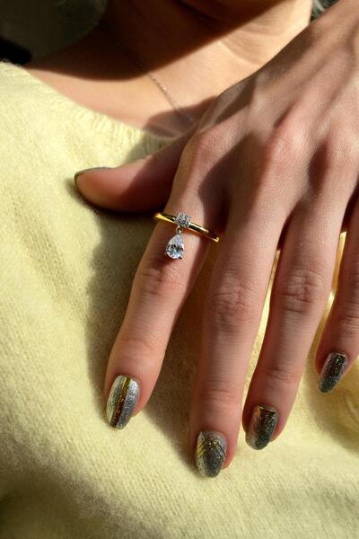 Spossy Silver Jewelry Sallantılı Damla Taşlı Yüzük