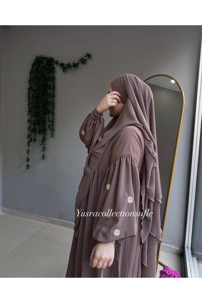 Yüsra Collection طقم فستان ليزا مطرز بالبابونج وتنورة سوفليه طويلة مكون من قط...