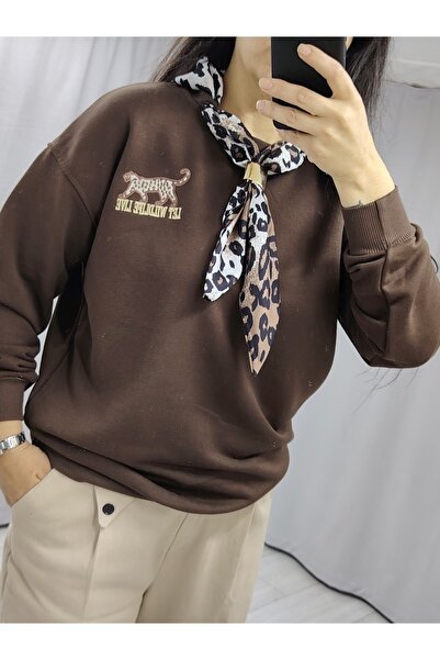 tellevolle سويت شيرت مع وشاح