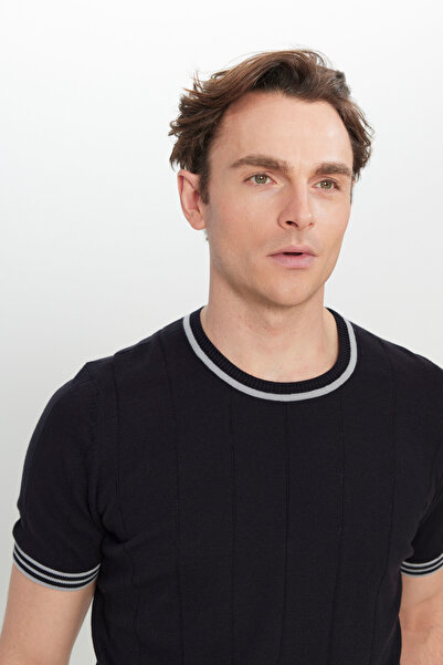 ALTINYILDIZ CLASSICS Men's Black 100% Cotton Standard Fit Regular Cut Crew Neck Knitwear T-Shirt