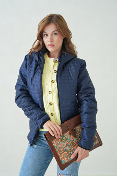 D1fference Kadın İçi Astarlı Rüzgar Geçirmez Sıcak Tutan Elyaf Dolgulu Ultra Hafif Spor Mont