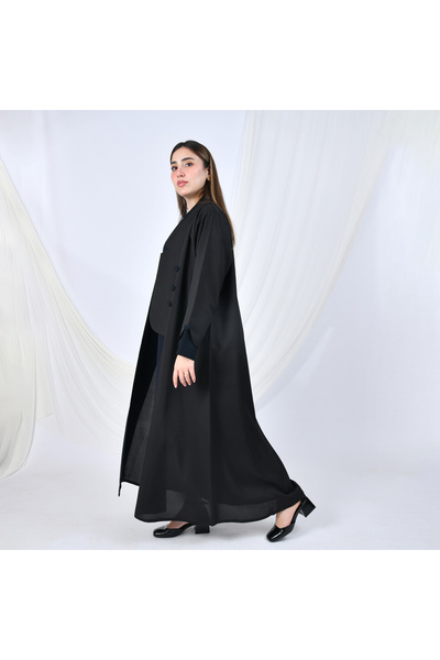 HAWRAA ABAYA عباية بتصميم يجمع بين الكلاسيكية واللمسة الحديثة بتداخل اللون ال...