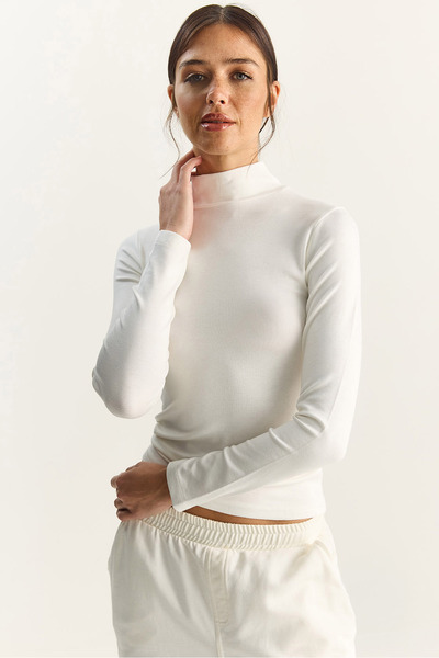 Bianco Lucci Γυναικεία μπλούζα με μισό ζιβάγκο εξαιρετικά απαλή 140 60283829