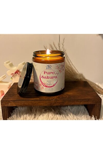 Reverie Mum Japon Kirazı & Vanilya Aromalı Doğal Mum | Çiçeksi ve Zarif