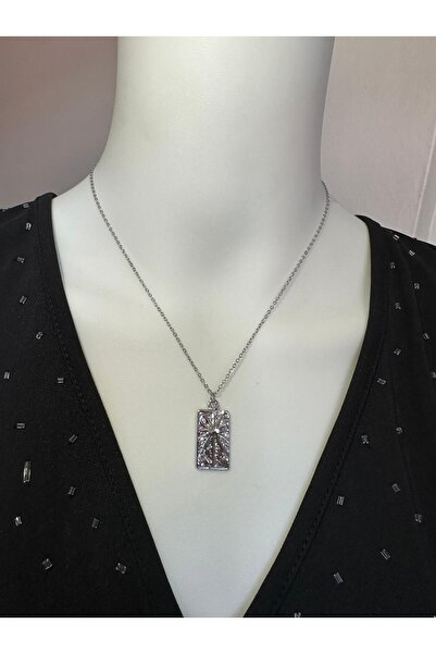 Uno Di Famiglia قلادة أنيقة من الفولاذ على شكل ميدالية