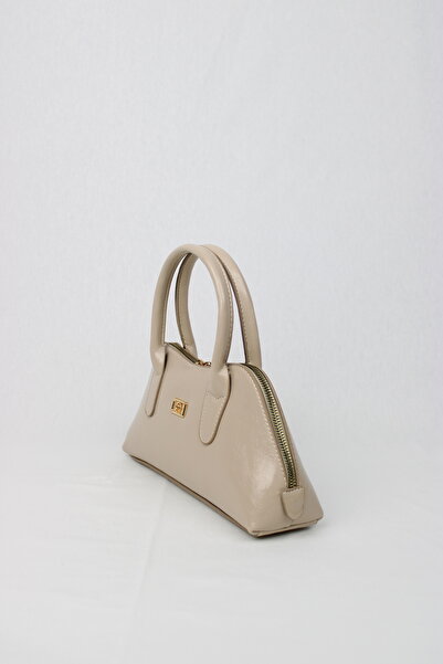 mossi Mink Wrinkled Patent Leather Women's Hand and Shoulder Bag Elegant, Stylish and High-Quality