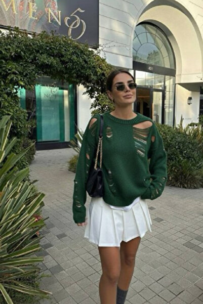 oshebu Women's Crew Neck Detailed Knitwear Sweater