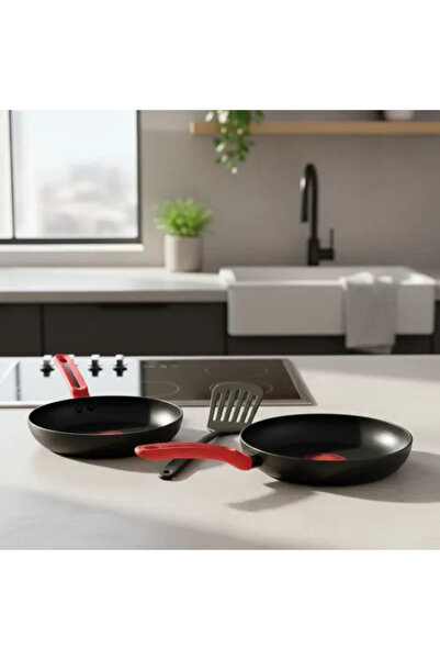 HYT Set of 2 non-stick pans + nylon and carbon steel spatula