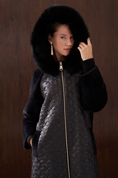 D'RECCY Women's Fur-Detail Quilted Long Zippered Coat